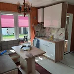 Mika Und Lizzy Apartment *