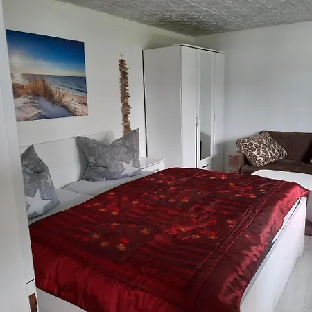 Mika Und Lizzy Koserow